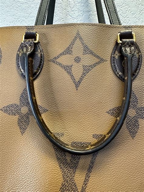 louis vuitton giant reverse monogram replica|Louis Vuitton sac riveting.